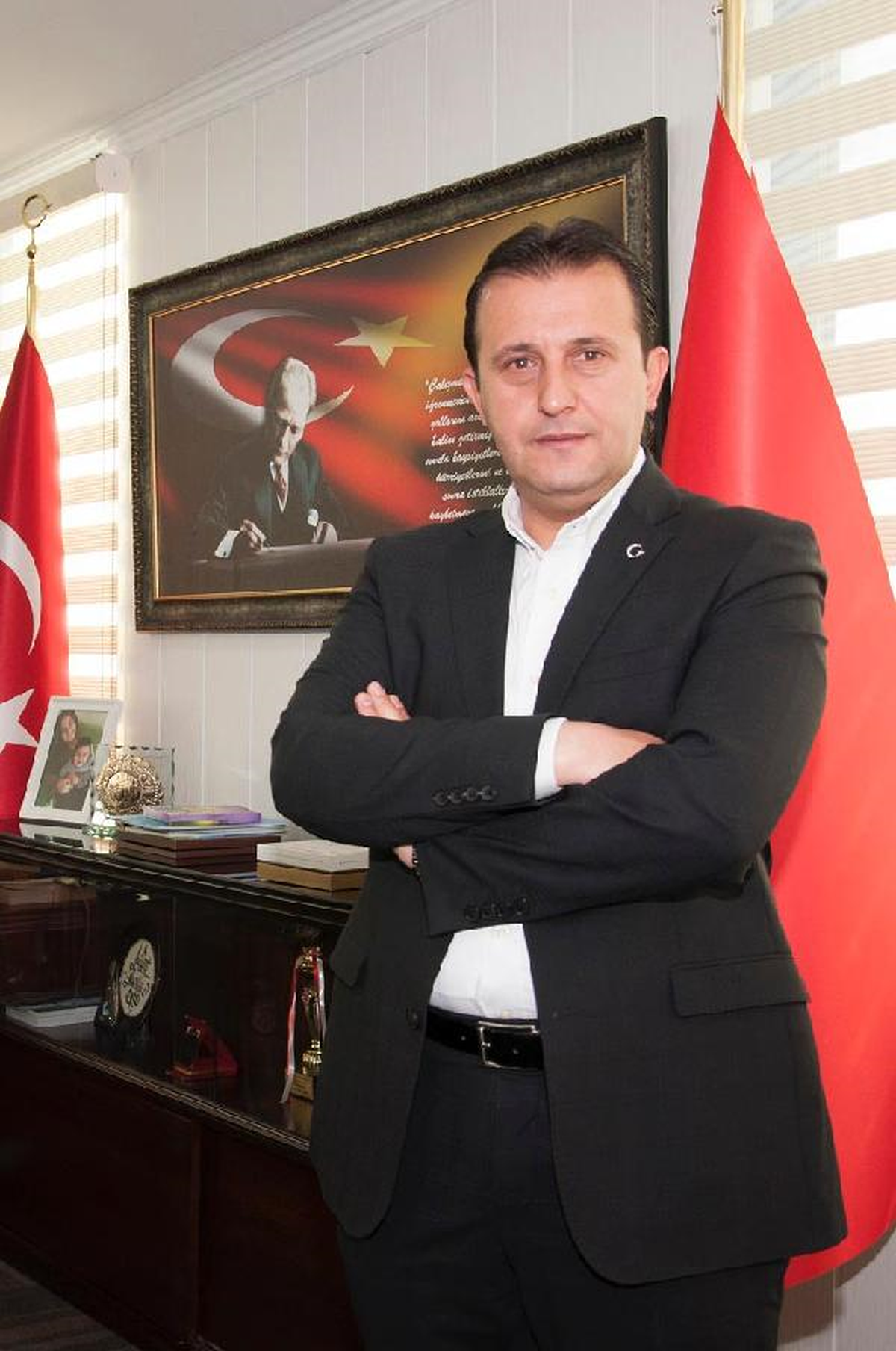 Menderes Belediye Başkanı\'ndan \'Bonzai\' Şarkısı Çalınmasın Uyarısı