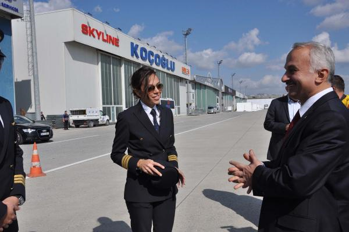 THY\'nin 58 Yeni Pilotu Brövelerini Taktı