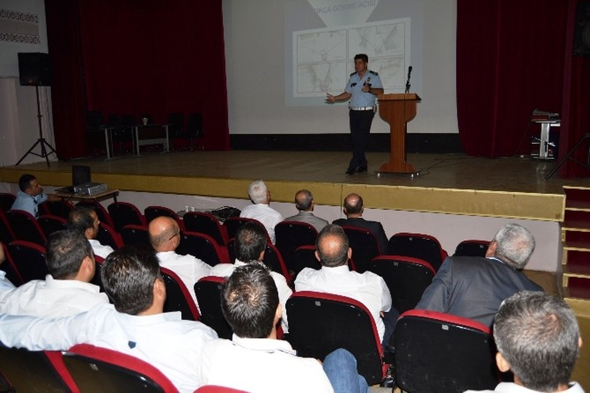 Trafik Zabıta\'dan Servis Şoförlerine Seminer
