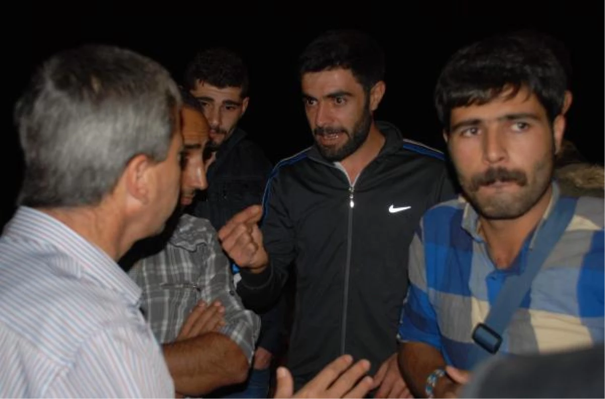 Aydın\'da Karşıt Görüşlü 2 Grup Öğrenci Kavga Etti