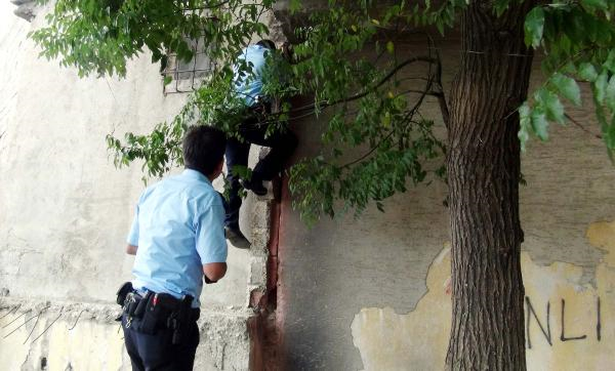 Velilerden \'Okulda Uyuşturucu Kullanılıyor\' Tepkisi