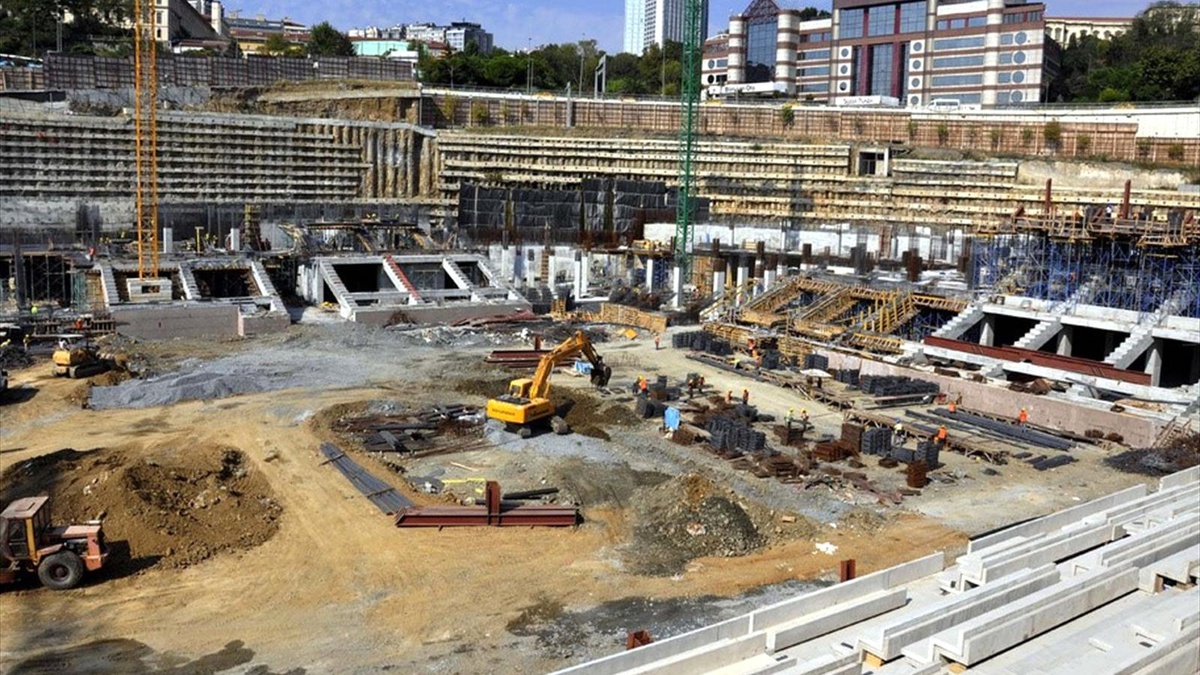 Vodafone Arena İnşaatında Üzücü Kaza