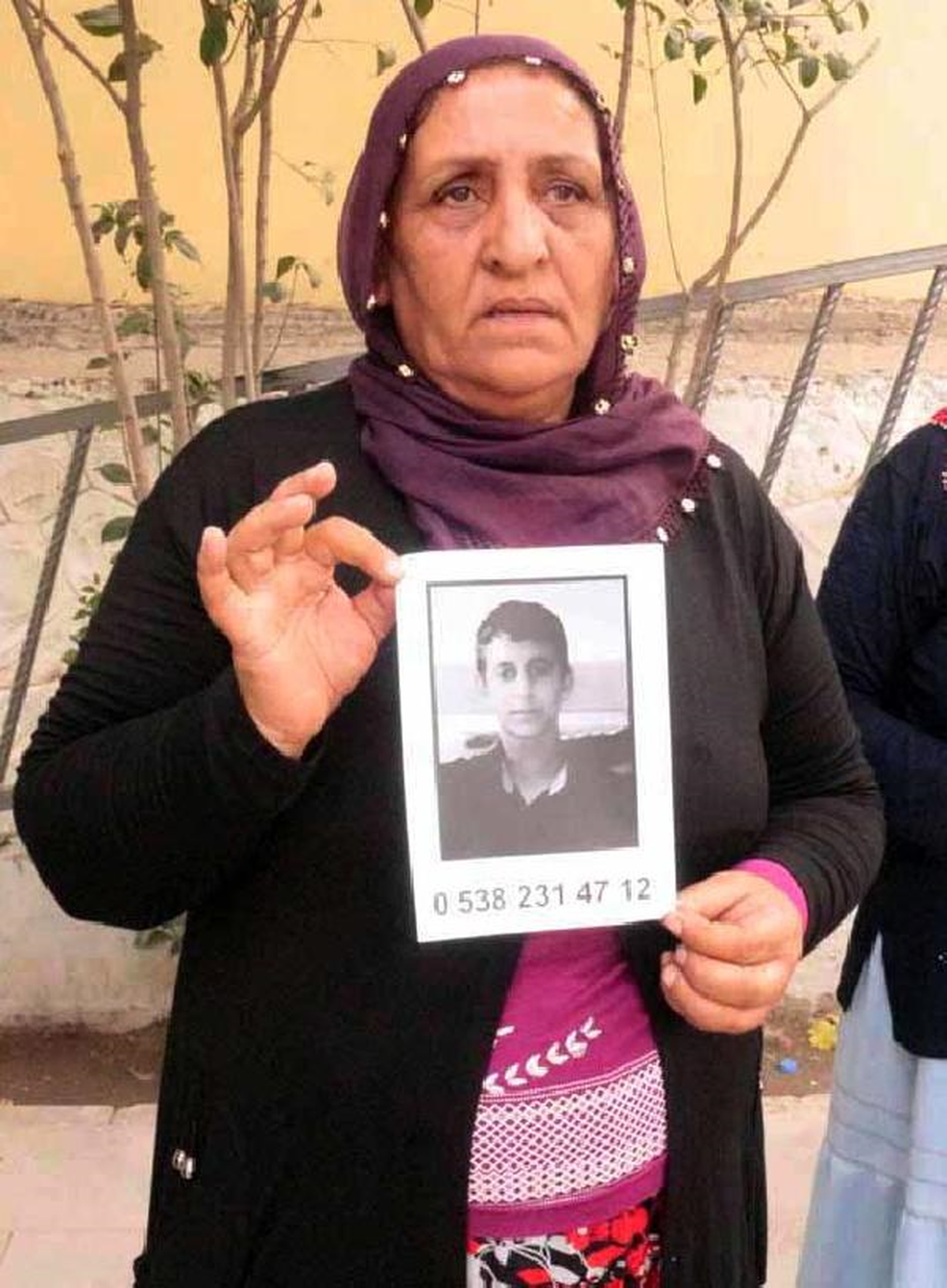 14 Yaşındaki Oğlunu Bulmak İçin Kobani\'ye Gitti