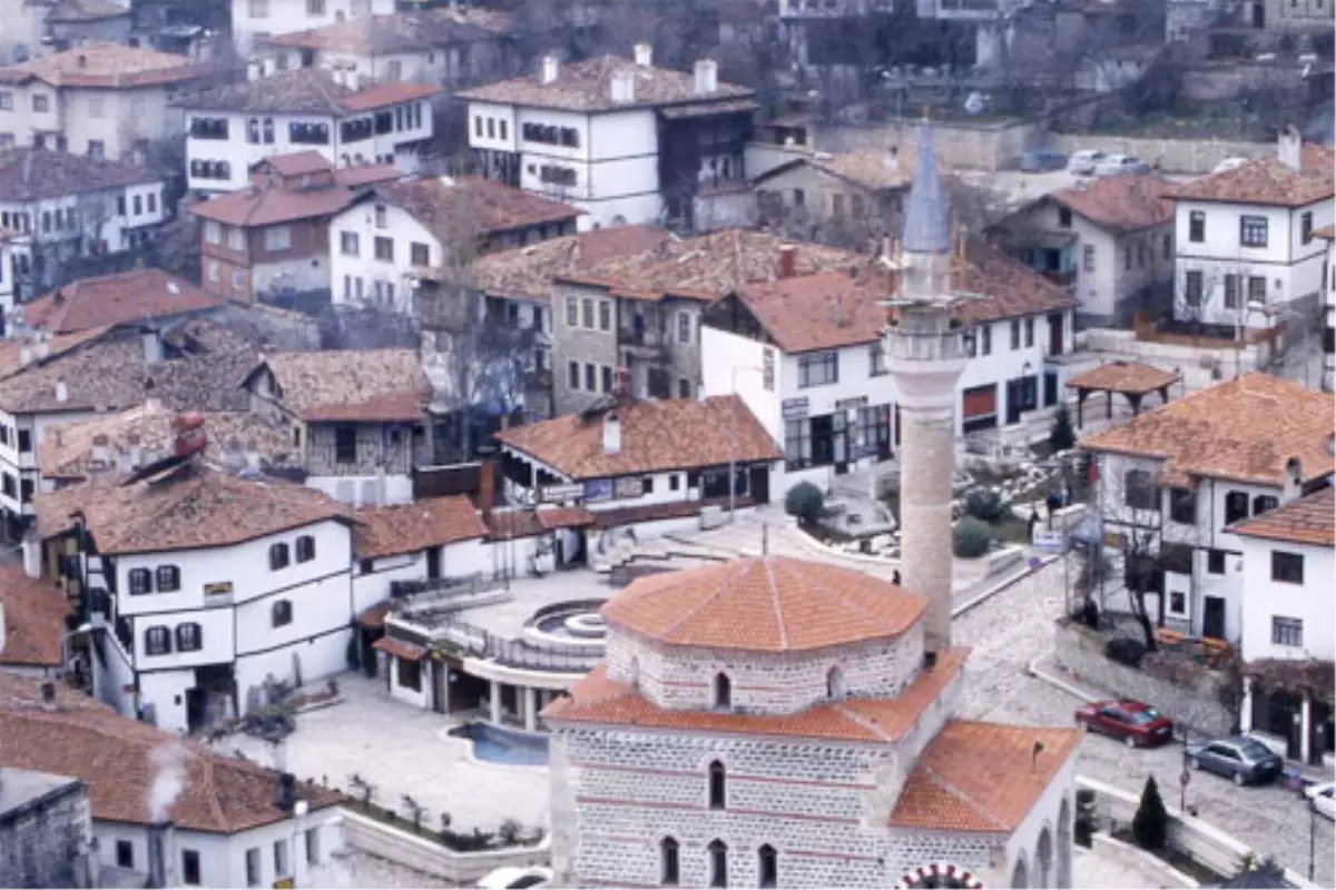 Amasra'ya Tatilcilerin Bayram İlgisi