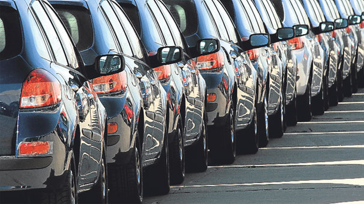 8 Aylık Dönemde Türkiye\'de Otomobil Satışları Yüzde 20.5 Daraldı