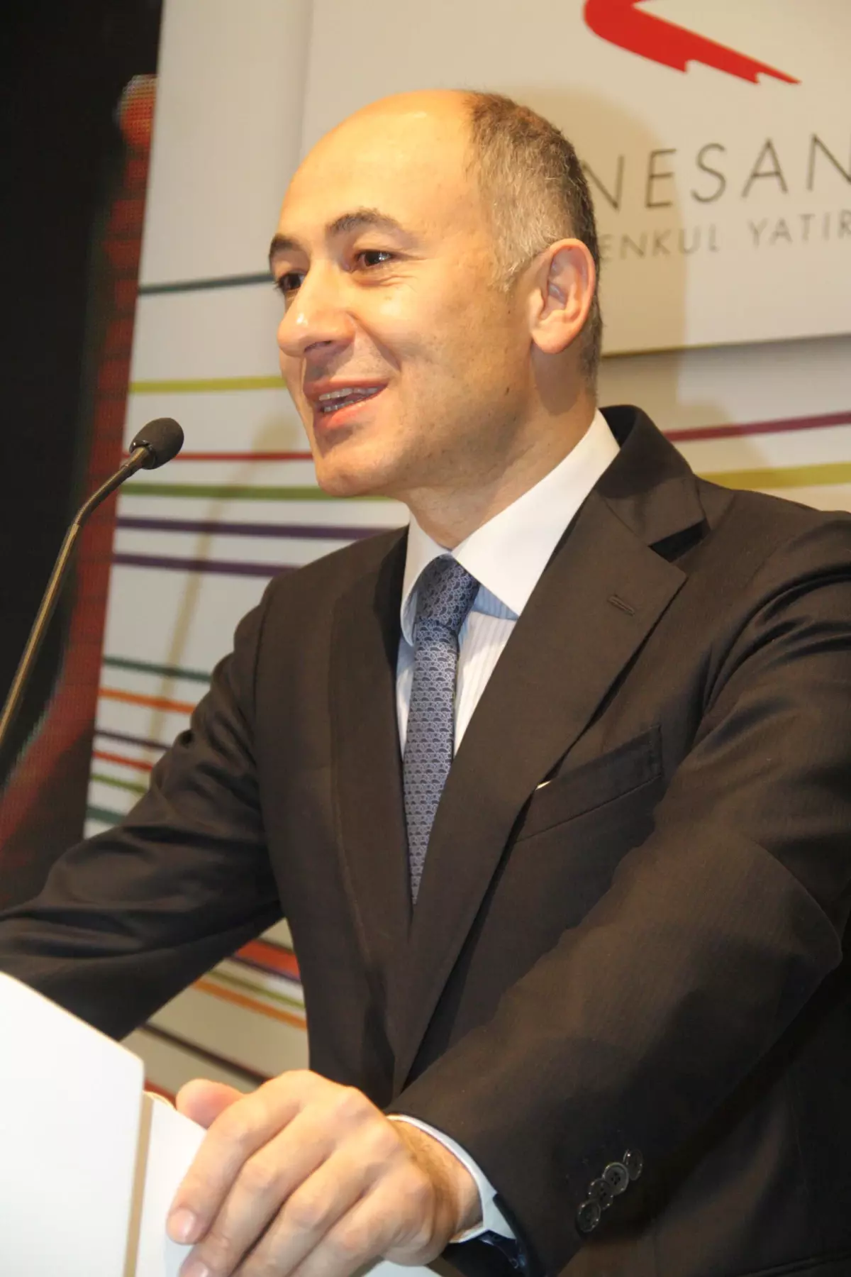 İş Adamı Erman Ilıcak 100 Öğrenciye Burs Verecek