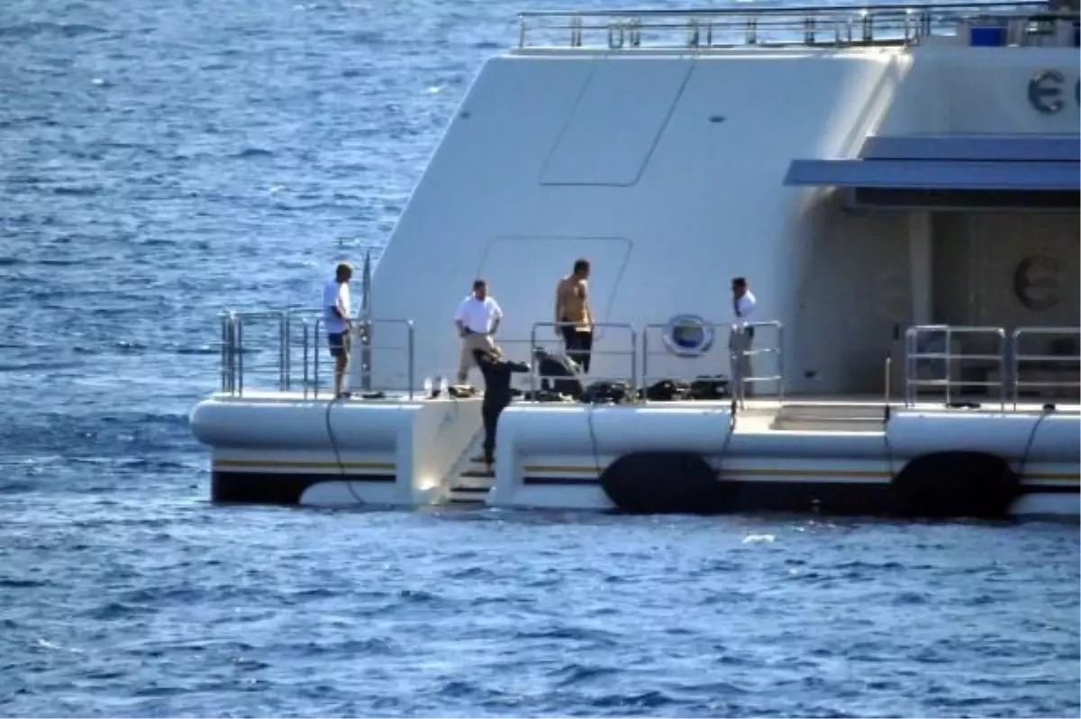 Rus Milyarderin Mega Yatı Yeniden Bodrum'da