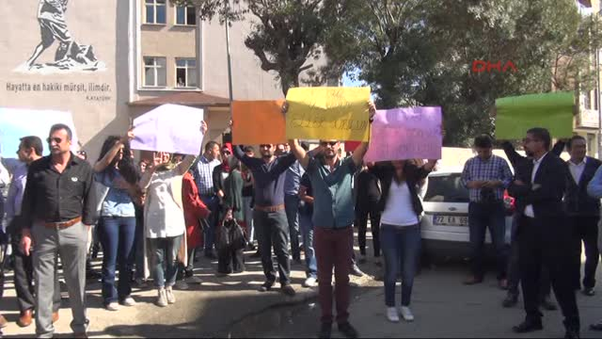 Batman\'da 500 Öğretmenden Protesto Yürüyüşü