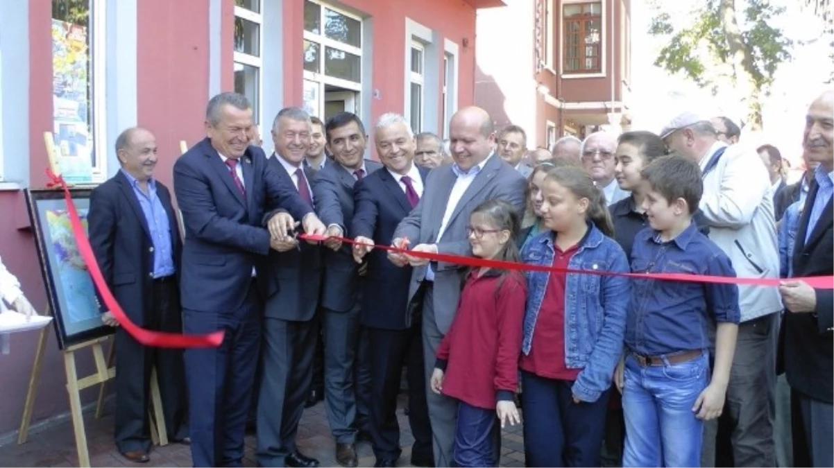 Çaycuma\'da Ebru Kursu Sergi Açılışı Yapıldı
