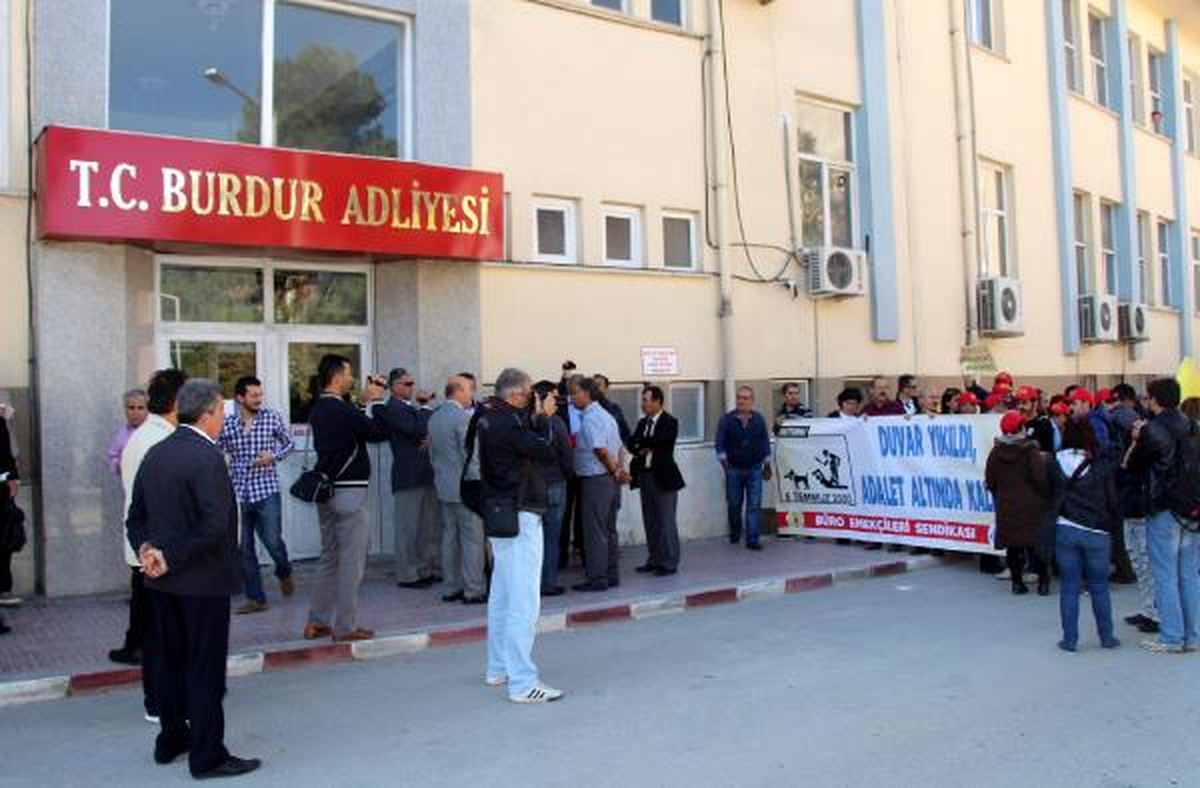 Cezaevinde Yıkılan Duvarın Parası Davası Ertelendi