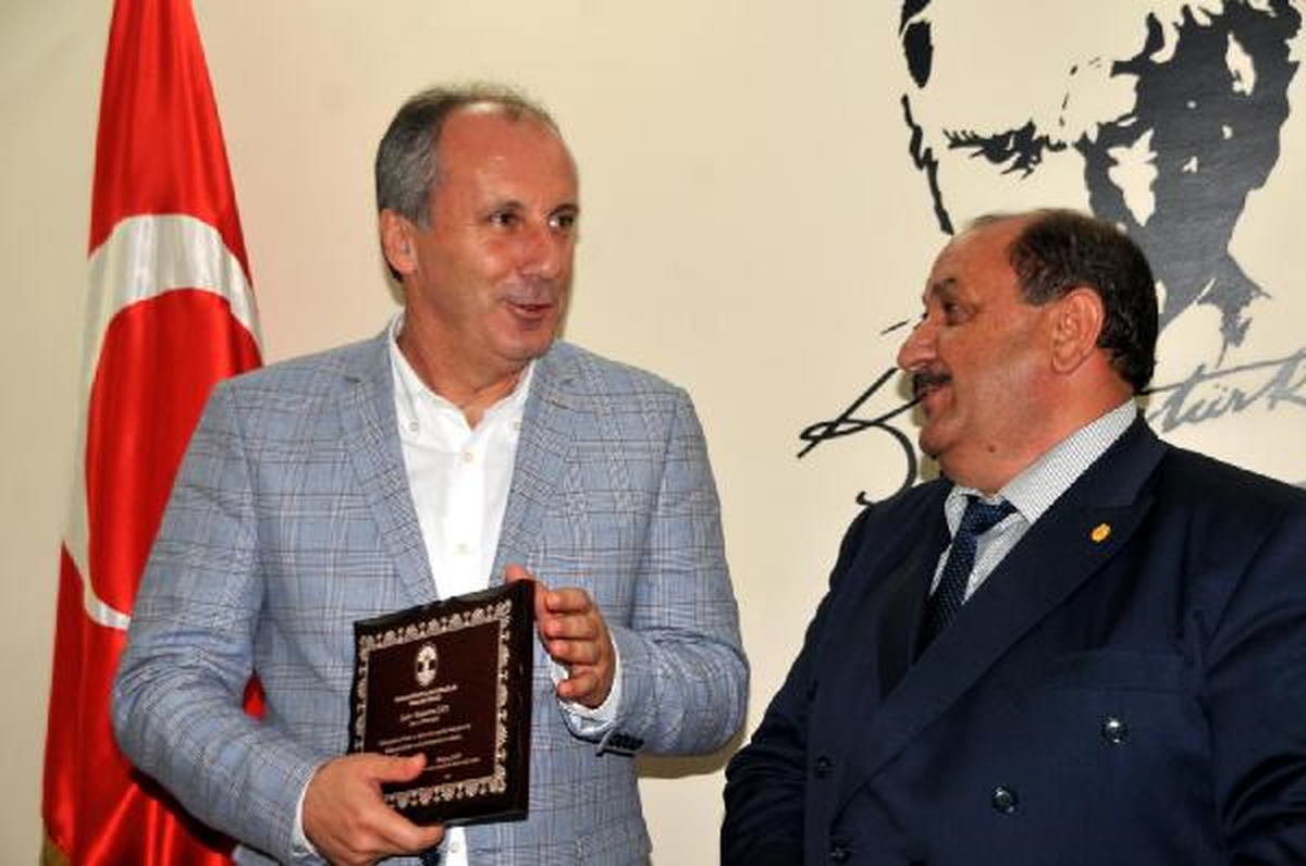 CHP\'li İnce\'ye Yalova\'nın Tanıtımına Katkı Plaketı