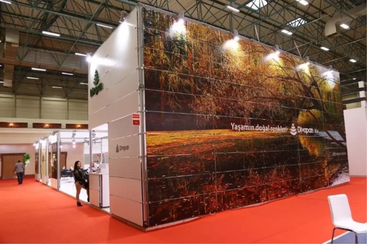 Divapan Ziyaretçi Akınına Uğruyor