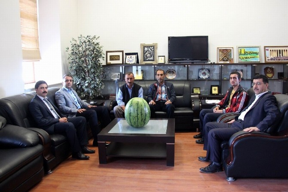 Dtso\'dan Karpuz Festivali\'nde Dereceye Giren Karpuz Üreticilerine Hediye