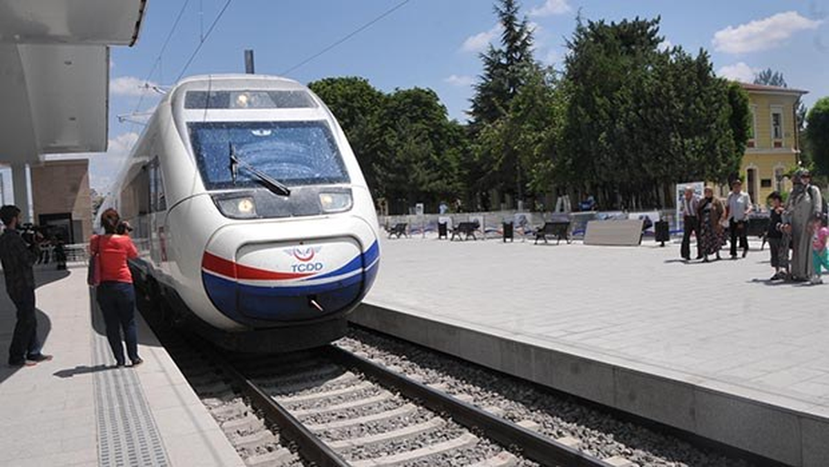 İnternetten Alınan Tren Biletine Yüzde 3 İndirim Uygulanacak