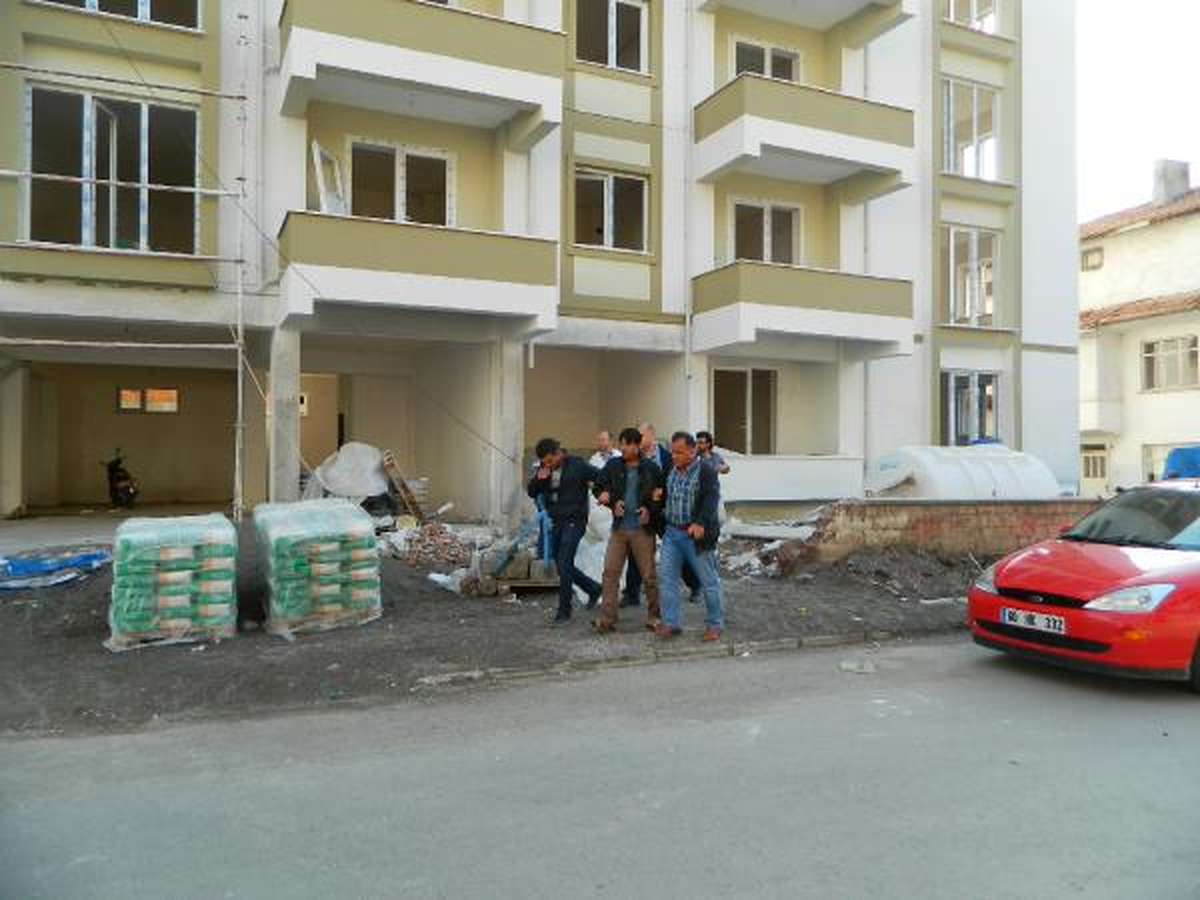 Çorum\'da İşsizlik Bunalımına Giren Genç İntihara Kalkıştı