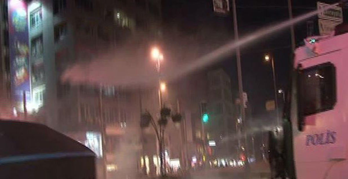 İstanbul'daki IŞİD Protestosunda Ortalık Savaş Alanına Döndü