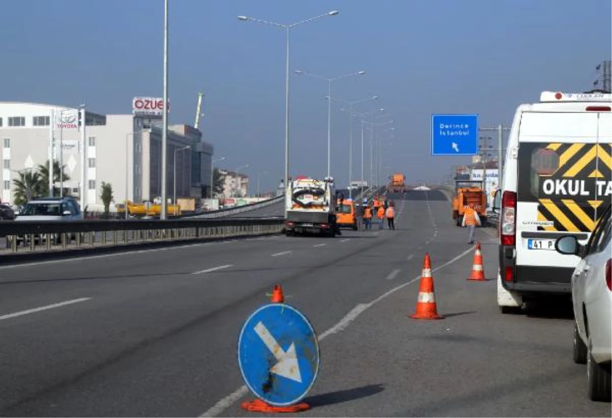 İzmit\'te Tamamlanmadan Açılan Köprü Üçüncü Kez Kapatıldı