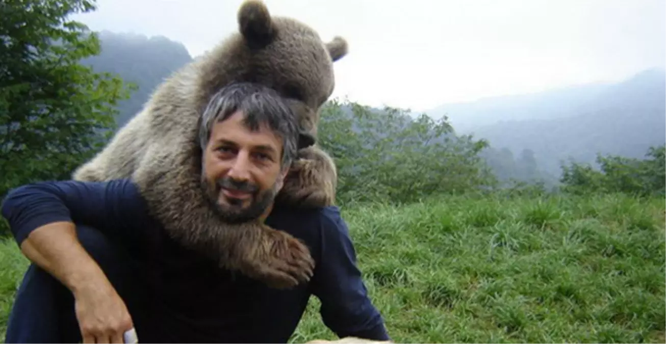 Kim Demiş Ayıdan Dost Olmaz Diye!