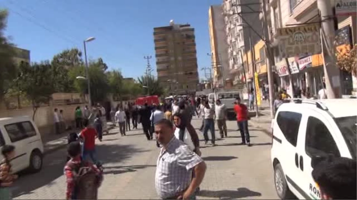 Mardin\'de Işid\'i Protesto Yürüyüşünde Olay Çıktı