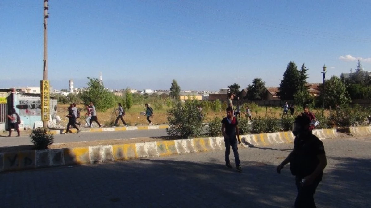 Mardin\'de Kobani\'ye Destek Yürüyüşü Sonrası Olaylar Çıktı