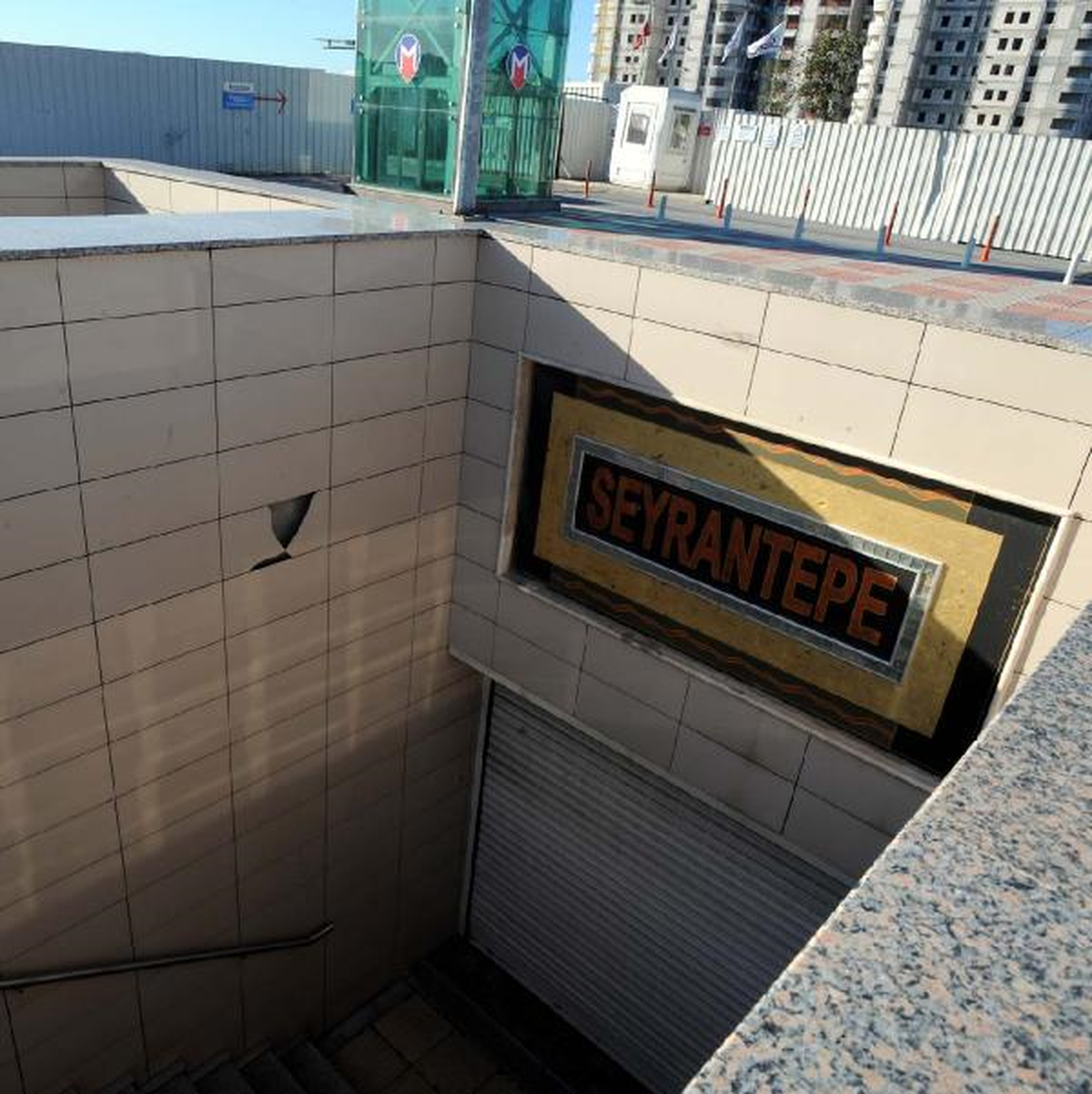 Metro Kazası Sonrası Seyrantepe\'de Ulaşım Otobüsle Yapılıyor
