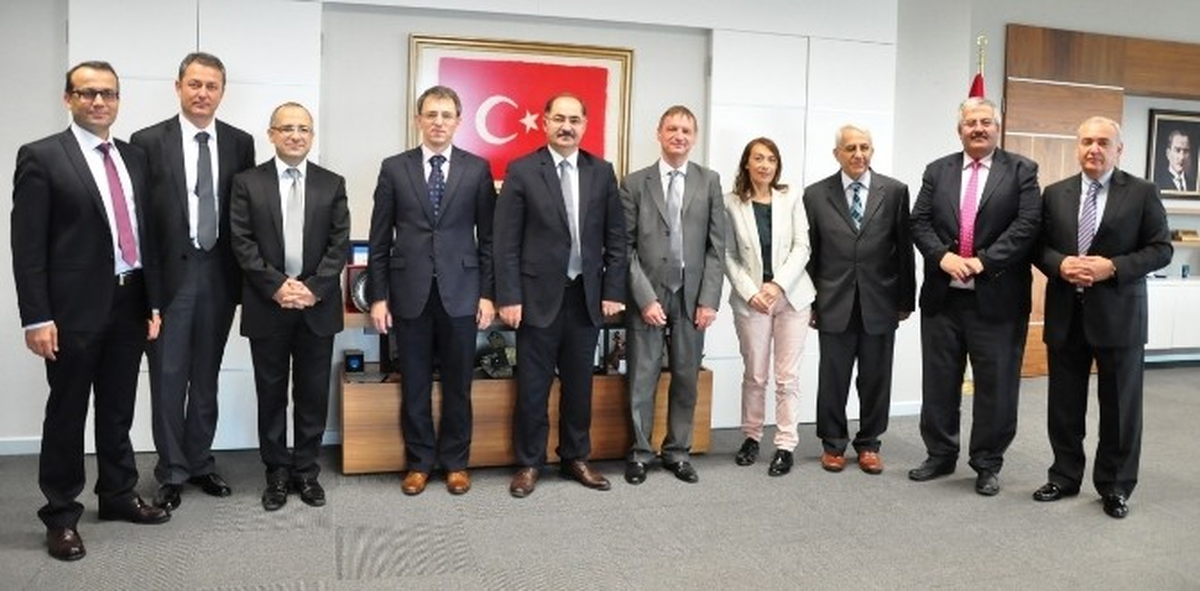 Saray Bosna Devlet Üniversitesi\'nden Namık Kemal Üniversitesi Rektörü Prof. Dr. Şimşek\'e Ziyaret