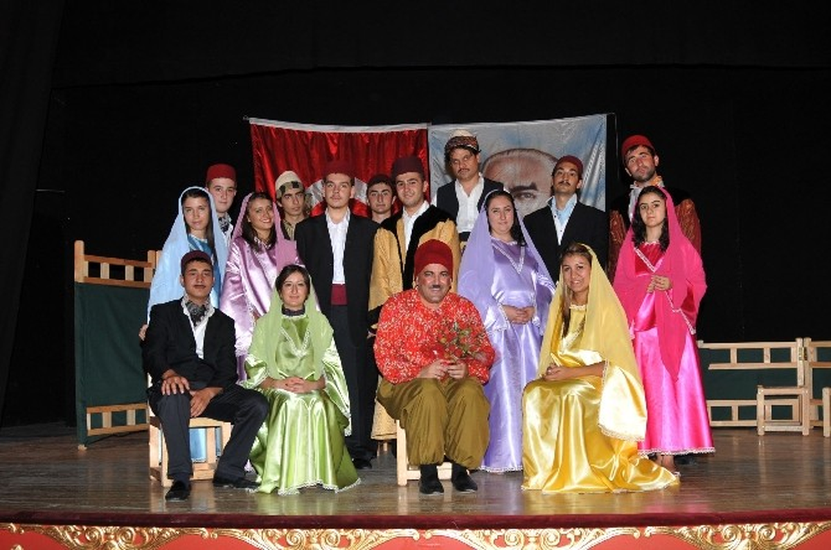 Tiyatro Sezonu Başlıyor