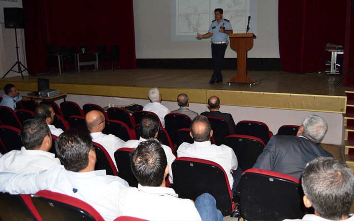 Trafik Zabıtadan Servis Şoförlerine Seminer