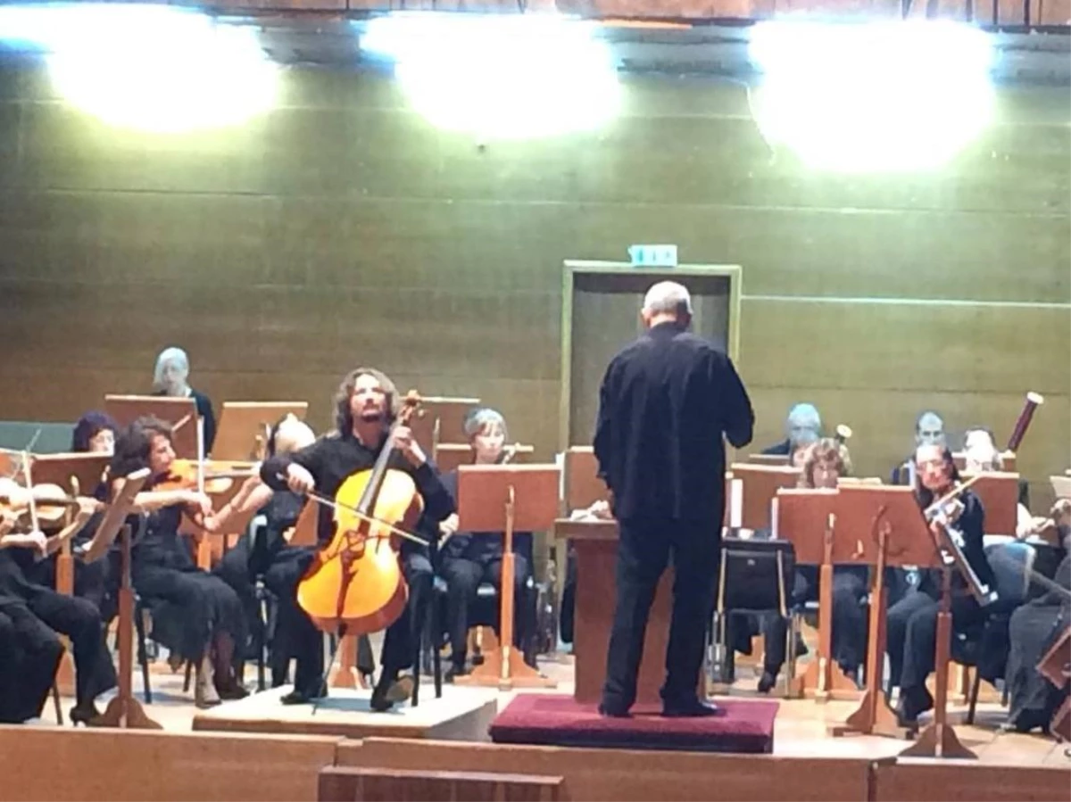 Tü Akademik Orkestrası\'ndan Yrd. Doç. Araboğlu Bulgaristan\'da Konser Verdi