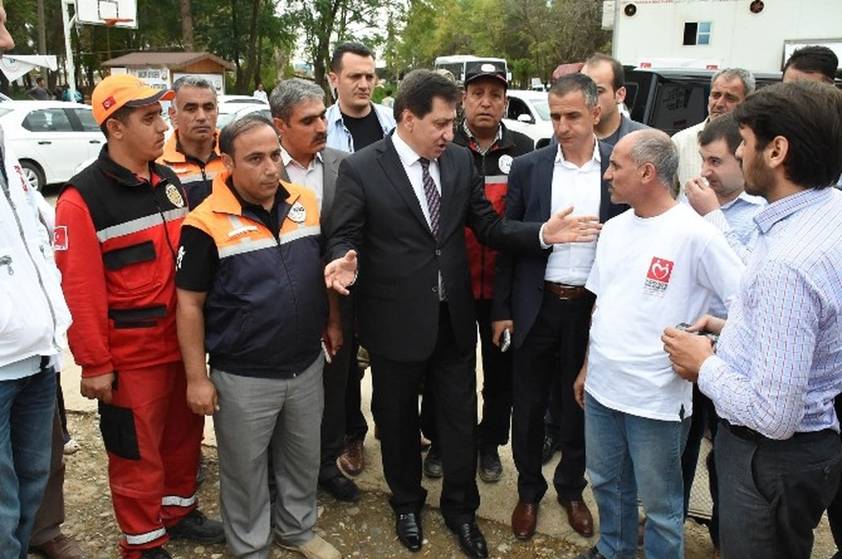 Vali Küçük Suruç\'ta