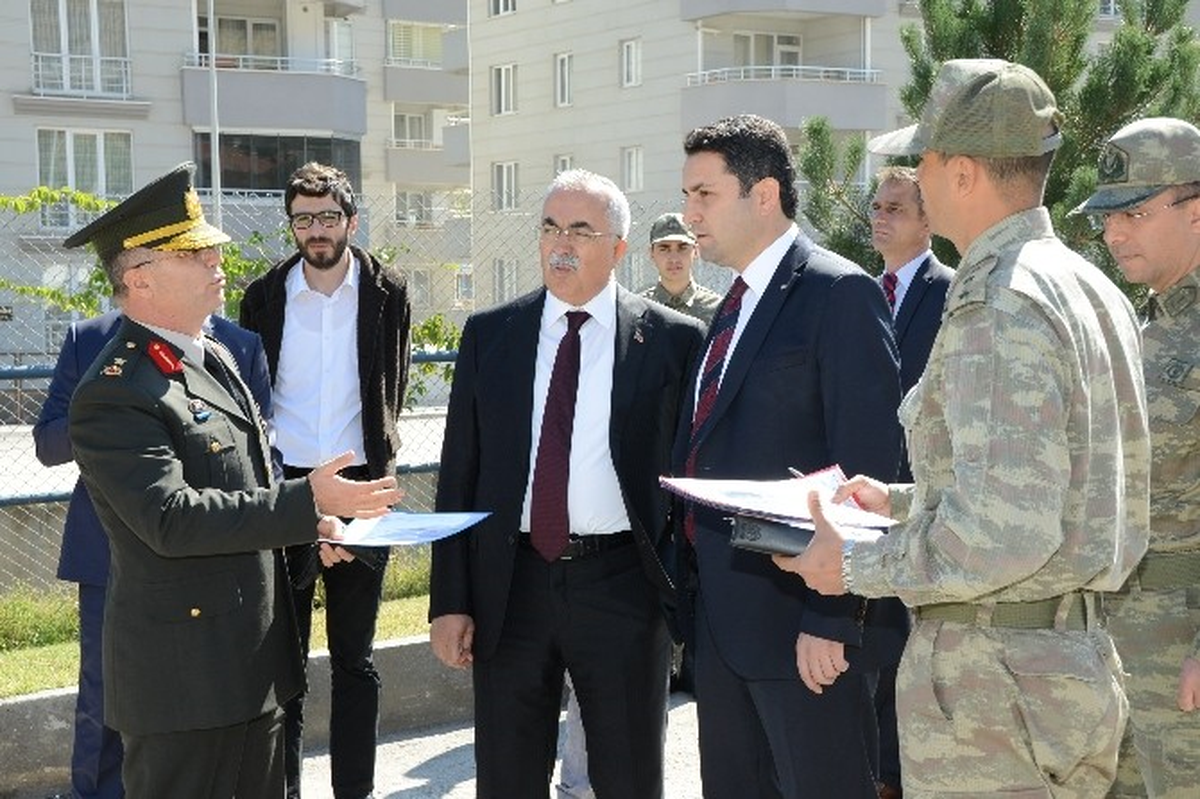 Askeri Alan İçinde Kalan Yol Trafiğe Açılacak