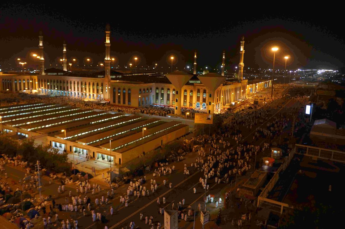 Hacı Adaylarının Arafat\'a Ulaşımı