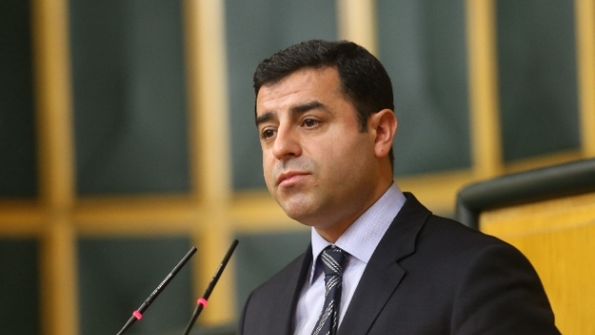 Başbakan Davutoğlu\'nun Demirtaş\'ı Kabulü