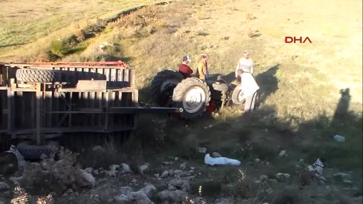 Çanakkale Traktör Şarampole Yuvarlandı: 1 Ölü