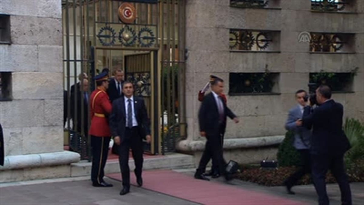 Cumhurbaşkanı Erdoğan TBMM\'den Ayrıldı