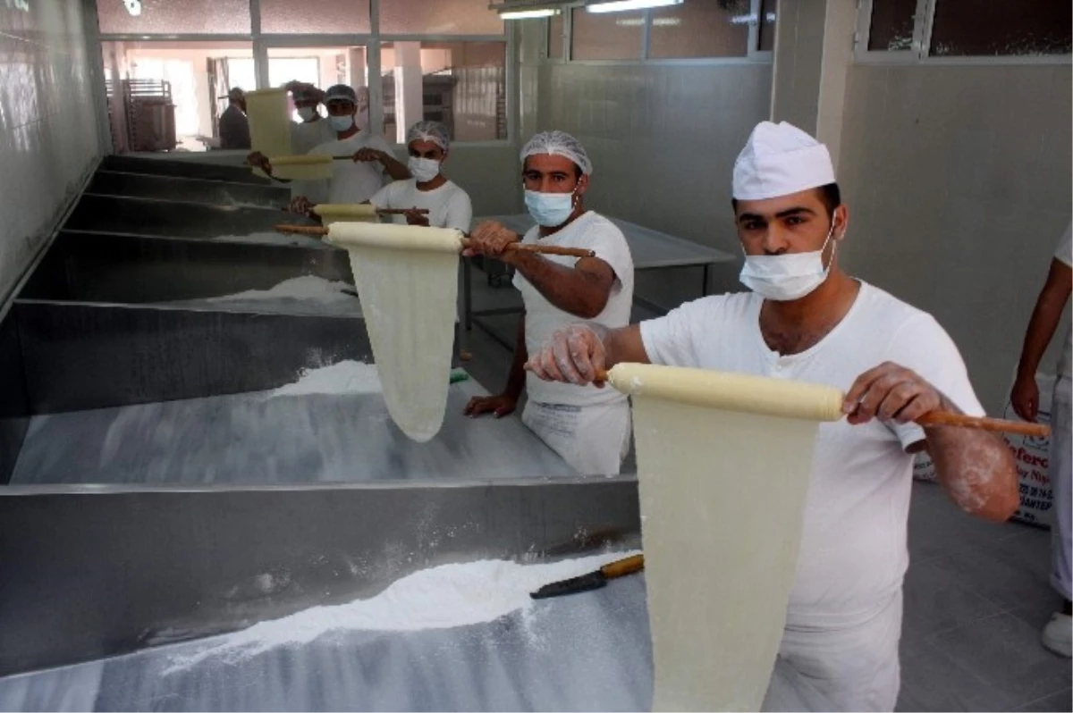 Gaziantep\'te Tüm Türkiye İçin Baklava Seferberliği