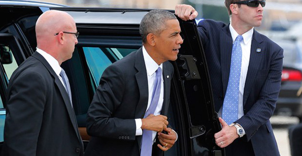 Obama'nın Silahlı Bir Kişiyle Asansöre Bindiği Ortaya Çıktı