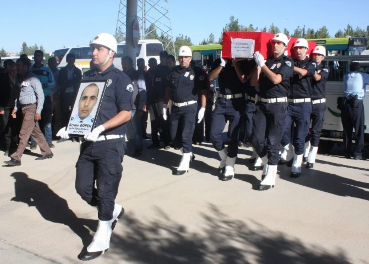 Polis Memuru Serdar Gören Gözyaşları İçinde Toprağa Verildi