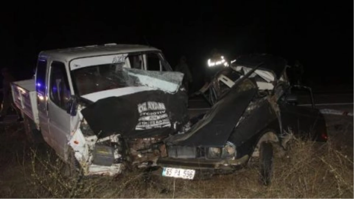 Samsun\'da Trafik Kazası: 2 Ölü, 2 Yaralı
