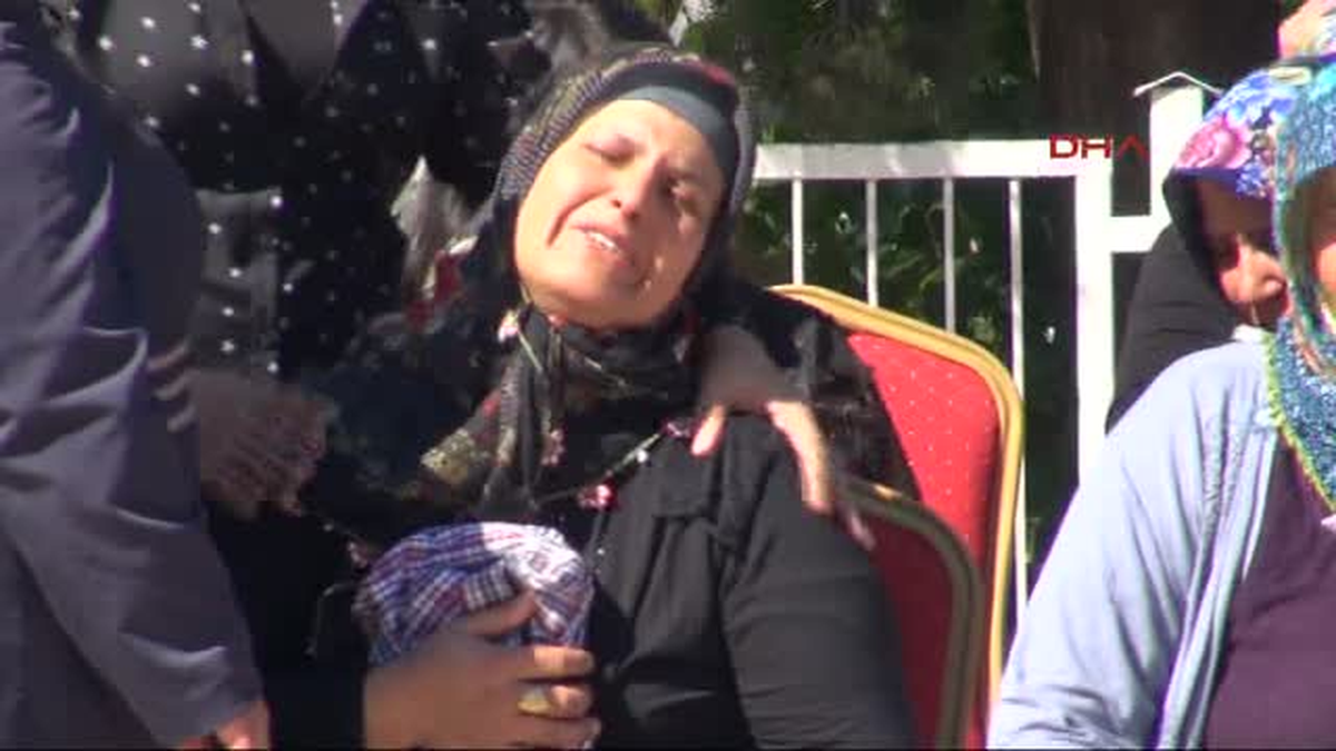 Şanlıurfa Kazada Şehit Olan Polis Törenle Memleketine Gönderildi
