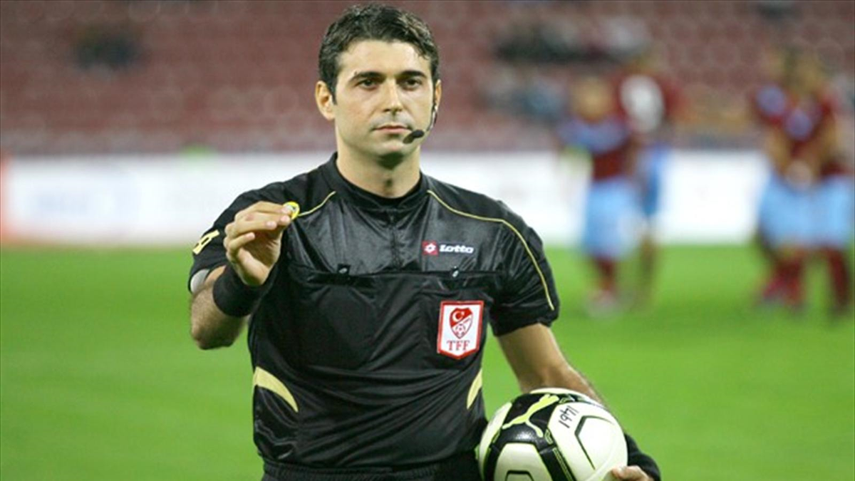 Süper Lig\'de Beşinci Haftanın Hakemleri Belli Oldu