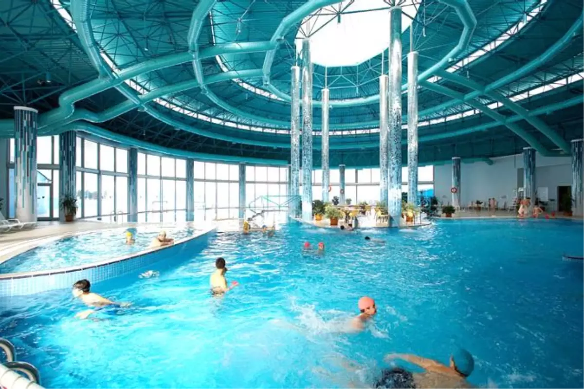 Termal Kaplıcaları'nda Bayram Tatili Yoğunluğu