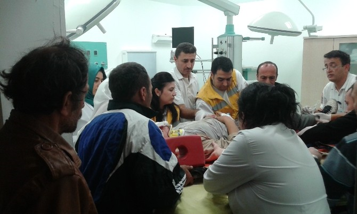 Kısa Yoldan Tuvalete Gitmek İsteyen Vatandaş Çatıdan Düştü