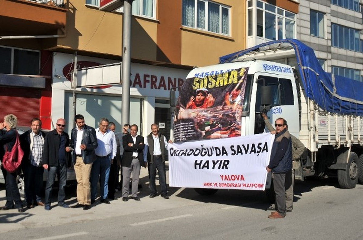 Yalova\'dan Ezidilere 19 Ton Gıda Maddesi