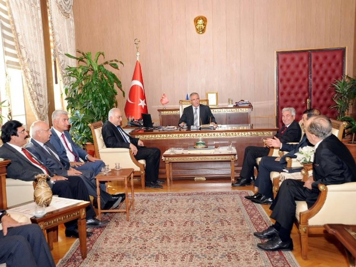 Yörüklerden Vali Nayir\'e Ziyaret