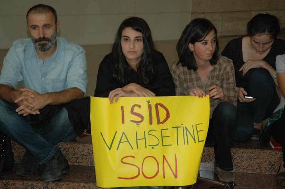 Adliyede Kobani İçin Sesiz Eylem