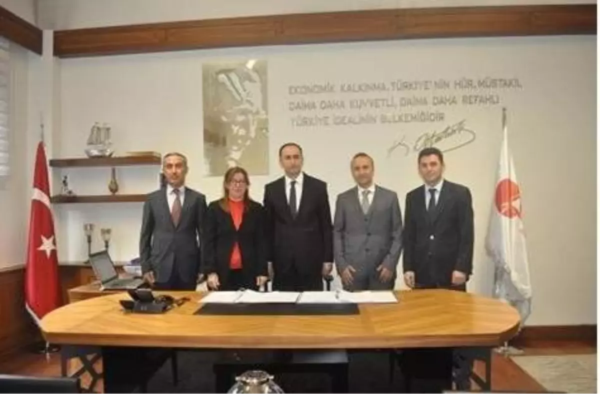 Aile İçi Şiddeti \'Ailemle Uyumluyum Huzurluyum\' Projesi Bitirecek