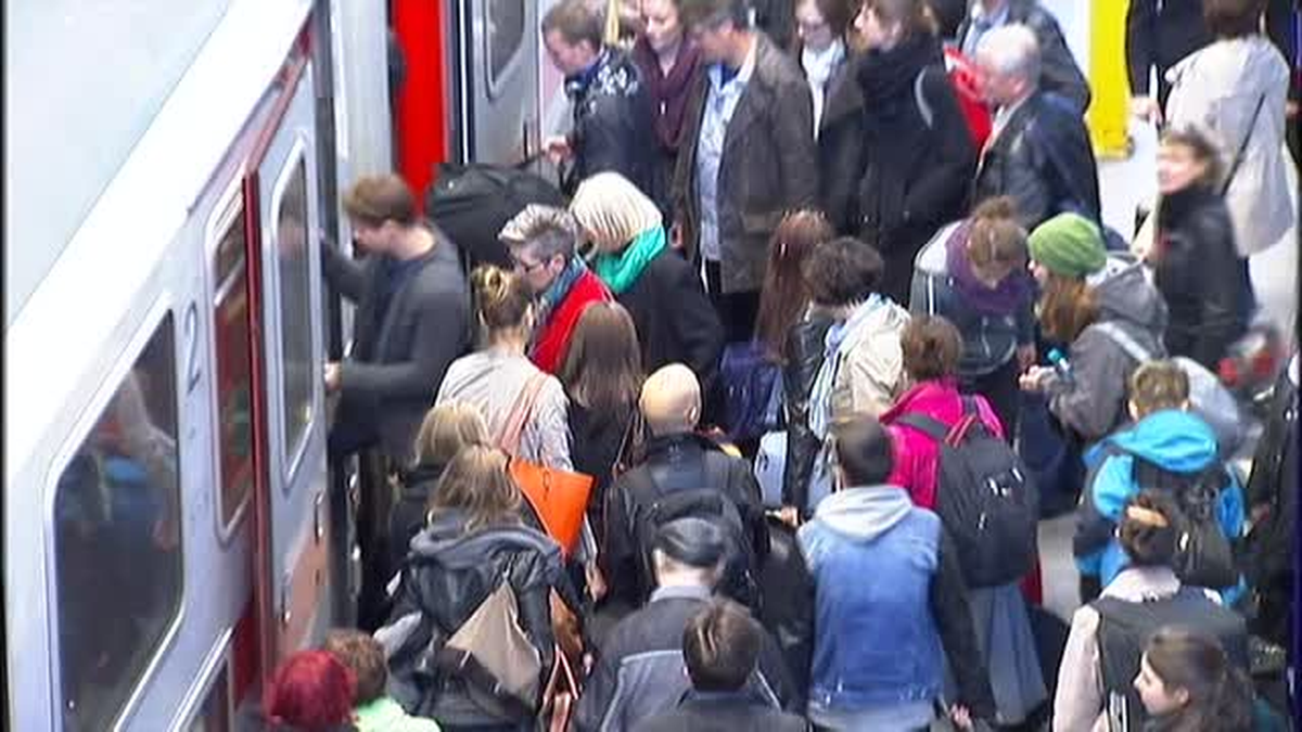 Almanya?da 1. Sınıf Tren Yolculuğuna Zam