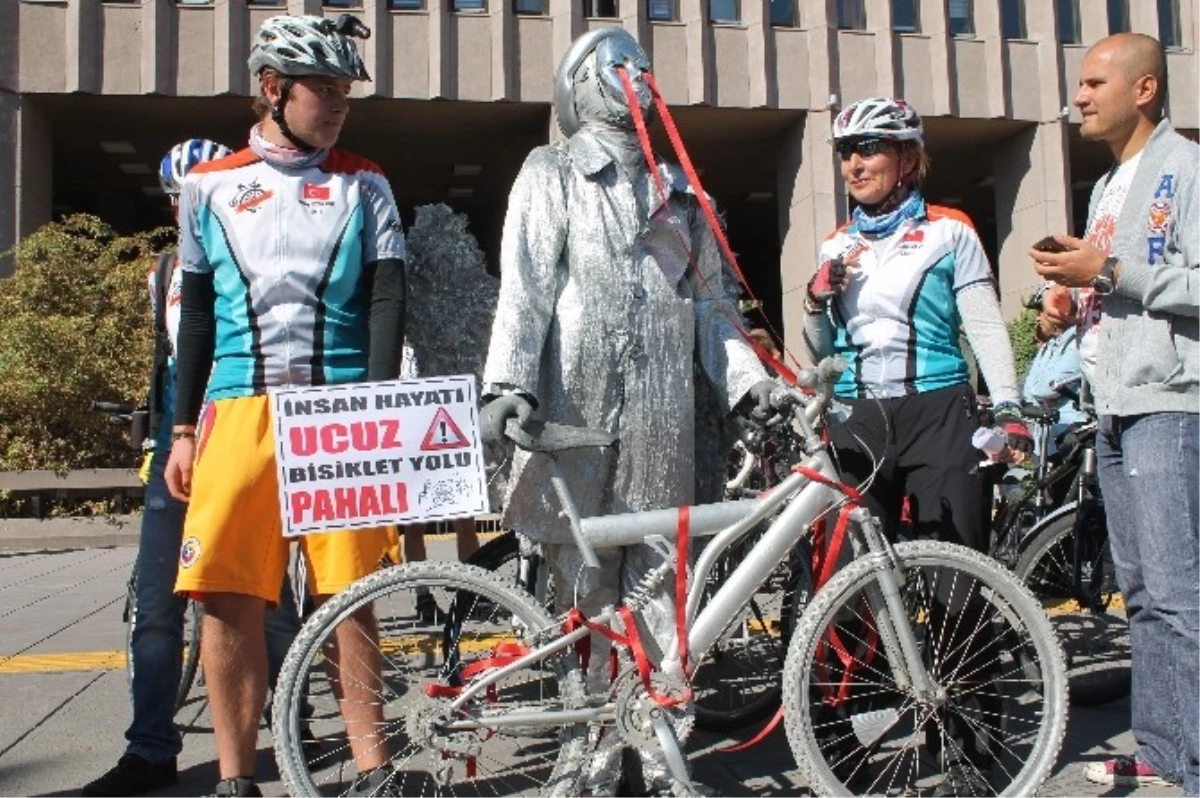 Ankara Bisikletliler Ortak Platformu, Bisiklet Sürücülerinin Ölümlerini Protesto Etti