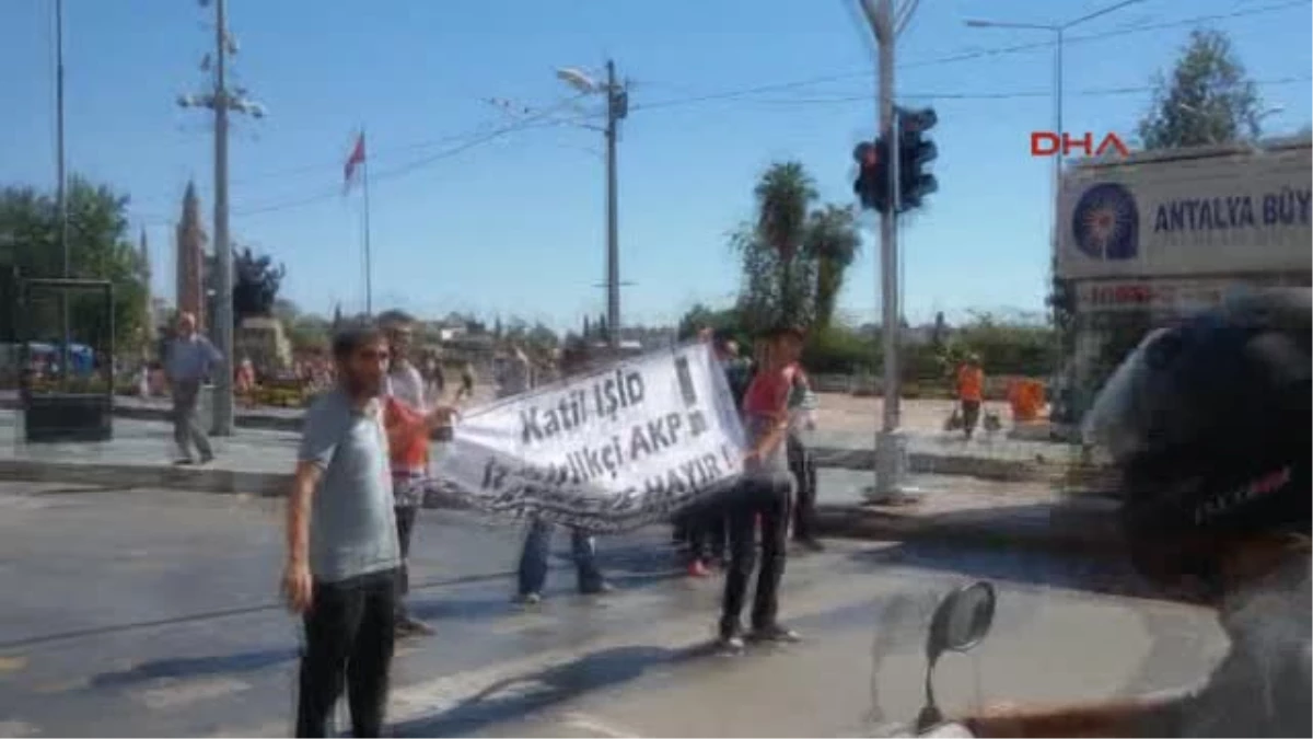 Antalya Işid ve Tezkere Karşıtı Eyleme Polis Müdahalesi